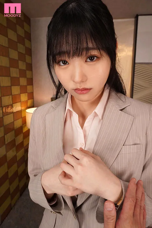 【VR】出張相部屋逆NTR このおっぱい、このカラダで迫ってくる！妻がいるのに男丸出しで 1億円ボディを貪り尽くしたアノ夜 百田光希 サンプル