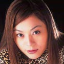 鈴原エミリ